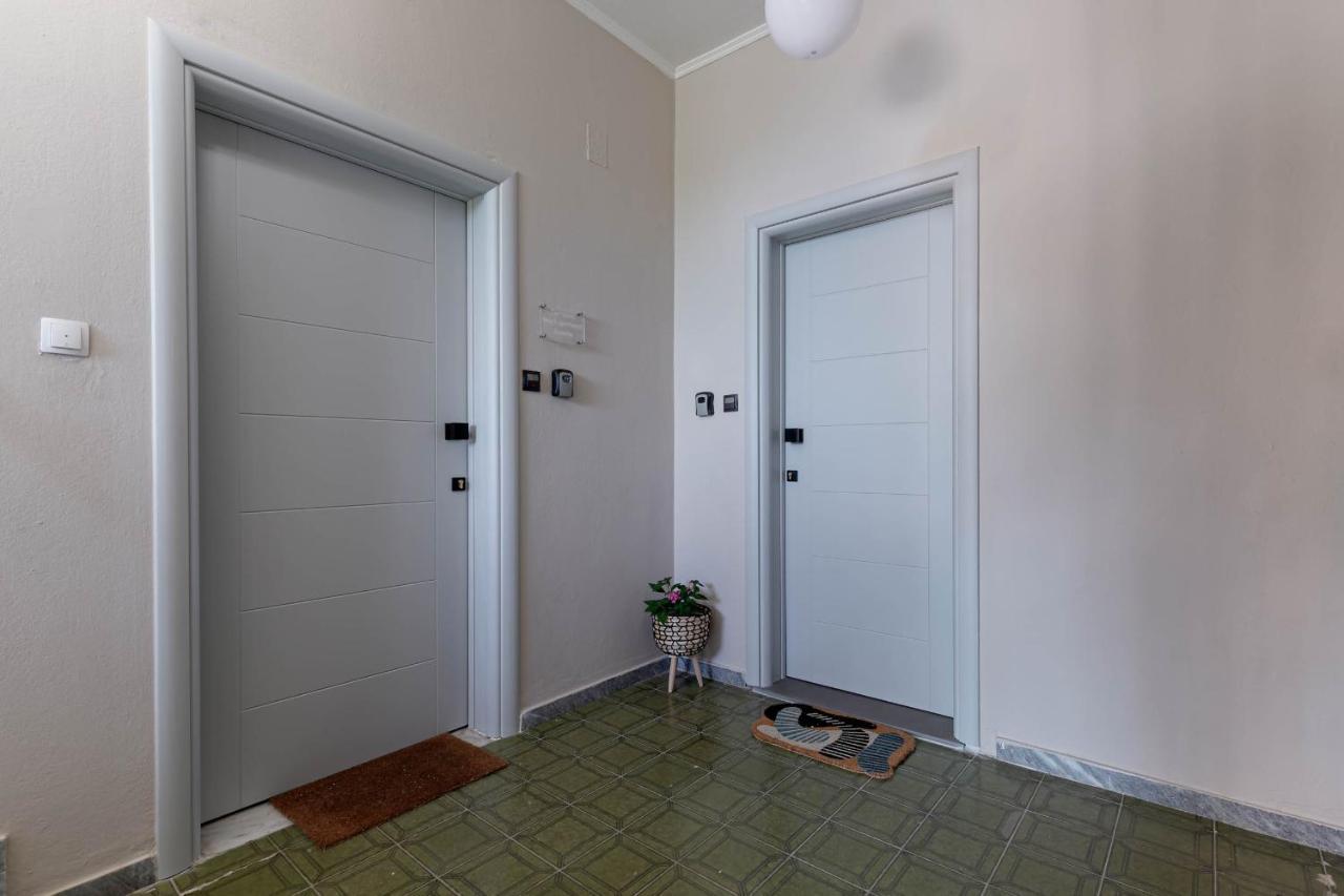 Terranova Beach Apartment - Menta Ipsos Exterior photo